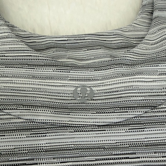 Lululemon,Size 10,Gray Striped Women's Top - Picture 12 of 16